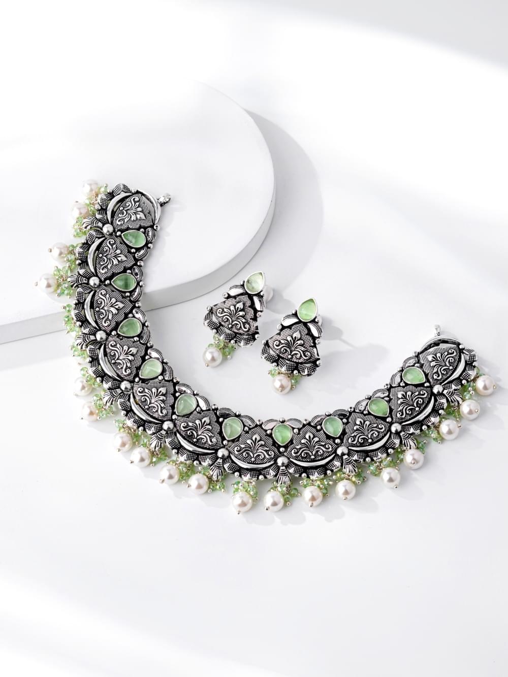 AN Mint Leaf Choker Set
