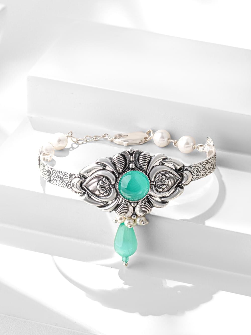 AN Sea-Green Medallion Bracelet
